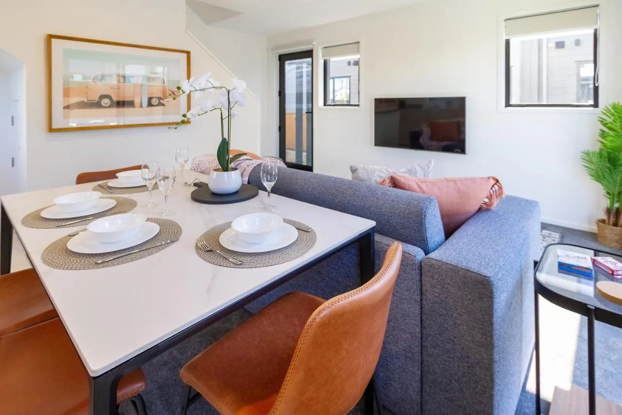 Apartment Beachside Bliss: 1 Bed 1 Bath Christchurch New Zealand