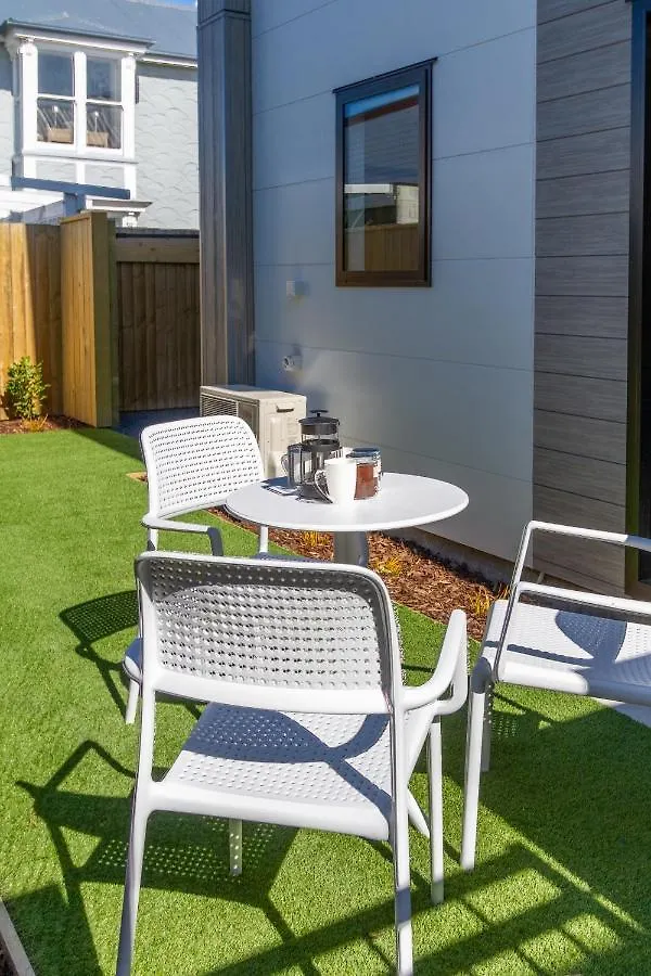 Beachside Bliss: 1 Bed 1 Bath Christchurch 0*,  New Zealand