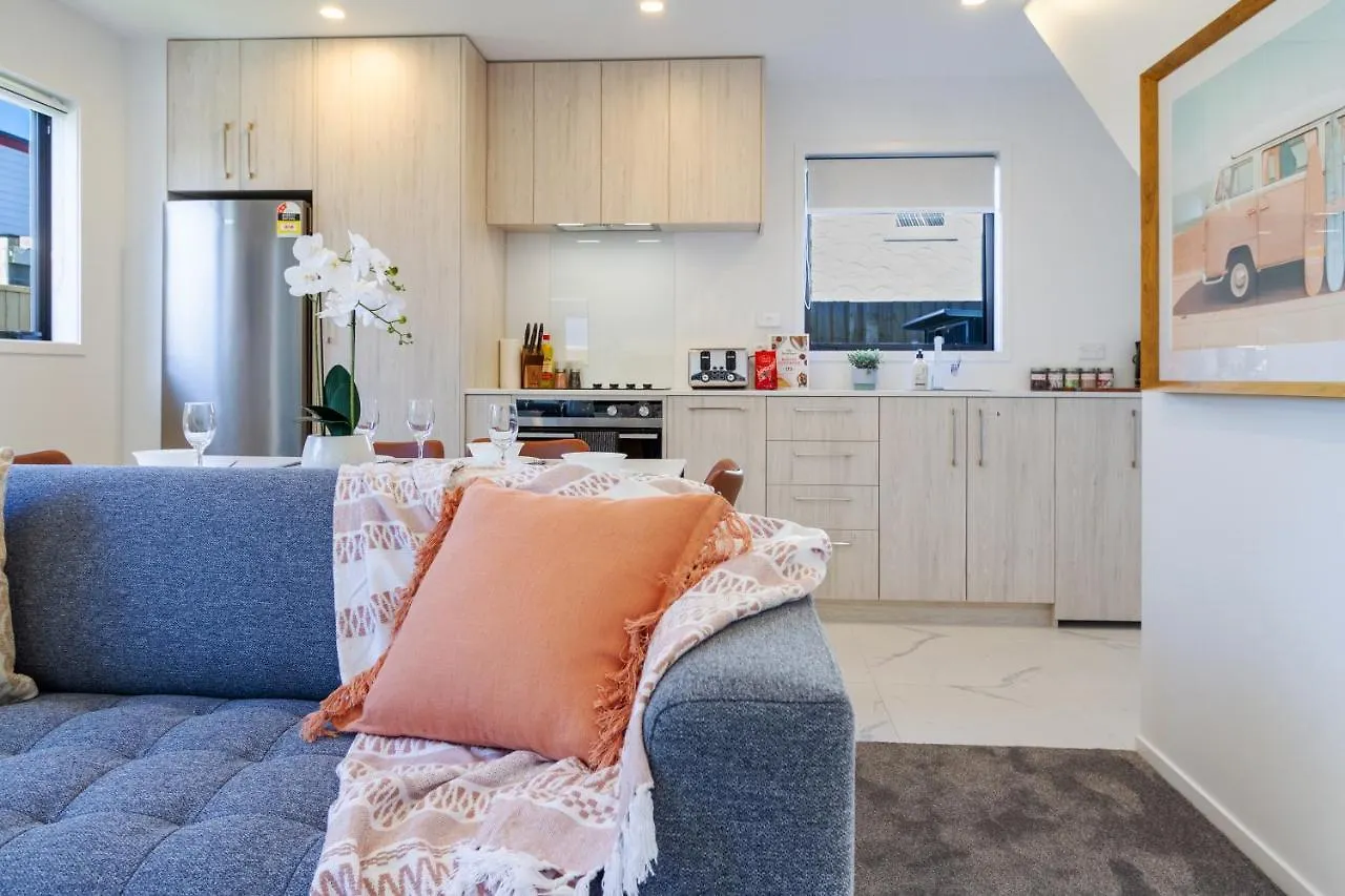 Beachside Bliss: 1 Bed 1 Bath Christchurch New Zealand