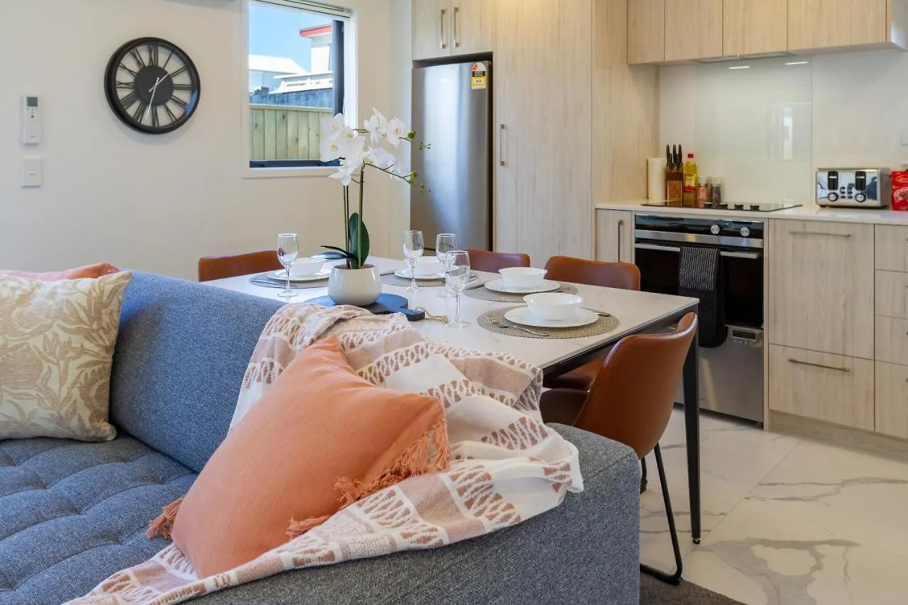 Beachside Bliss: 1 Bed 1 Bath Christchurch